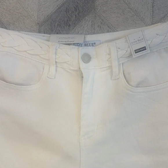 Women's White Jeans Judy Blue sz 3/26 wide leg NWT - Picture 2 of 15